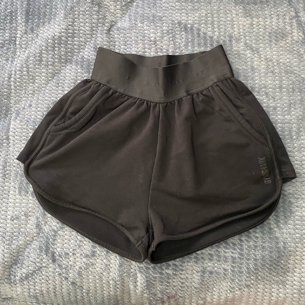 GYMSHARK Chalk Shorts